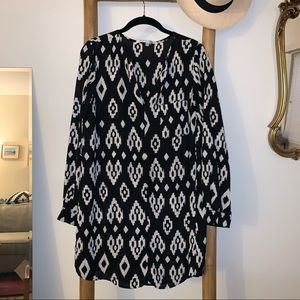 Collective Concepts black and white shift dress